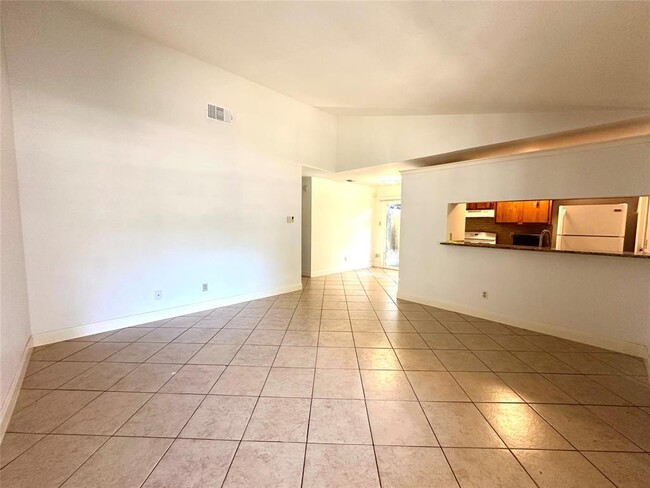 Foto del edificio - 4510 Brown Bark Pl