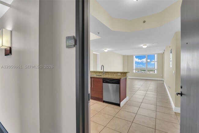 Building Photo - 2681 N Flamingo Rd