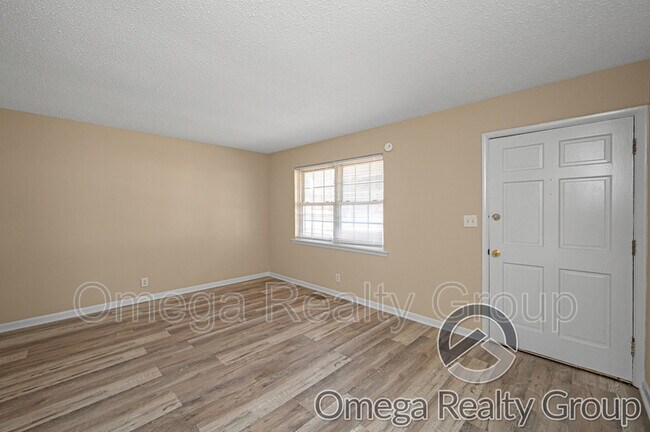 Foto del edificio - 116 Eddie Cir