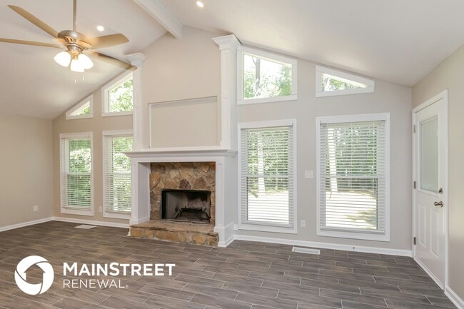 Building Photo - 1255 Taramore Dr