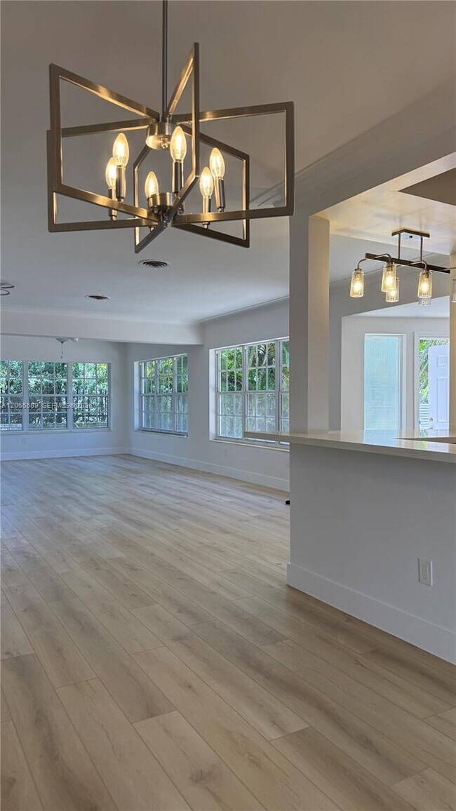 Foto del edificio - 921 Belle Meade Island Dr