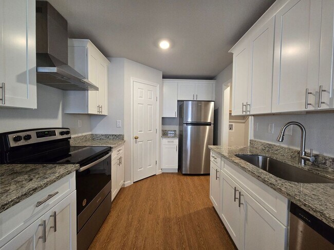 Foto del edificio - 2500 Westcliff Rd