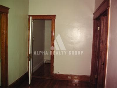 Foto del edificio - 132 Glenville Ave