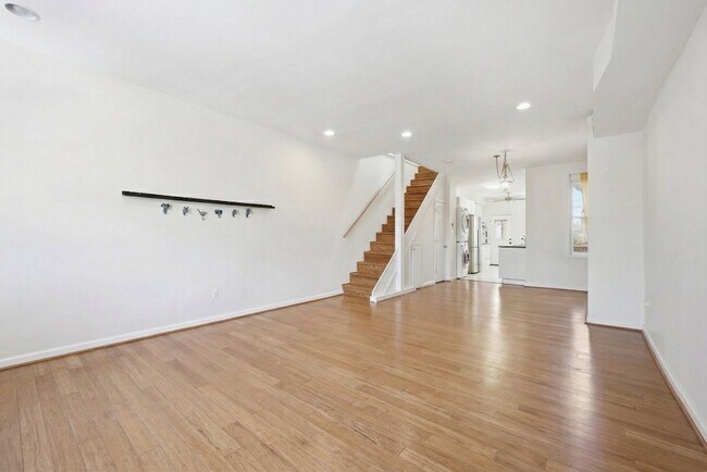 Foto del edificio - 707 15th St NE