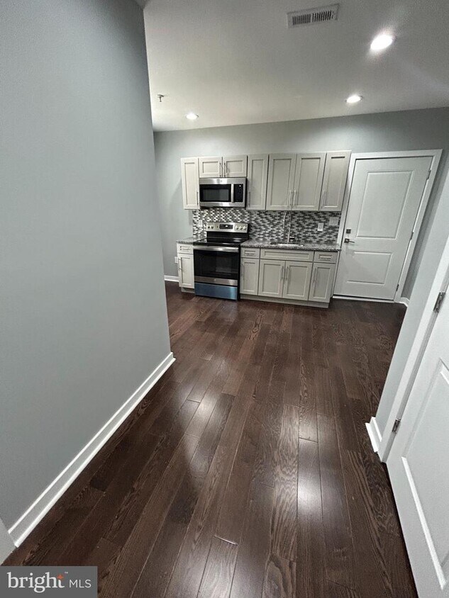 1801 W Venango St Unit 3, Philadelphia, PA 19140 Apartment for Rent in Philadelphia, PA