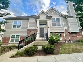 Building Photo - 526 Grosvenor Ln