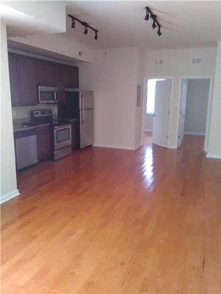 Building Photo - 2135 N Uber St