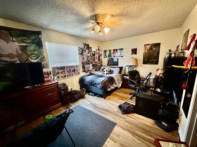 Foto del edificio - 1421 S 12th St