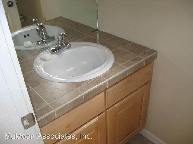 Building Photo - 5167 Dovetail Ln