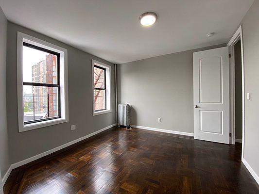 Foto del edificio - 1 bedroom in BRONX NY 10462