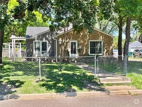 Building Photo - 316 W 64th St