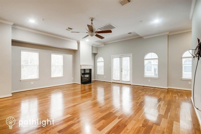 Building Photo - 5407 Kansas St