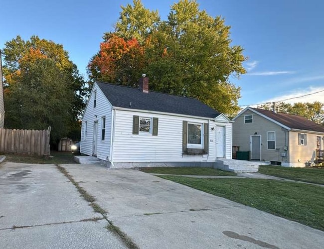 Foto del edificio - 1808 N Merrifield Ave