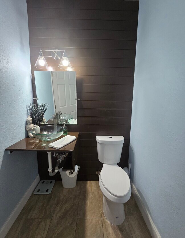 Foto del edificio - 802 King Neptune Ln