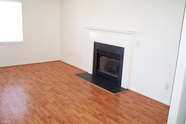 Foto del edificio - 2 br, 2 bath  - 1101A Holden Dr