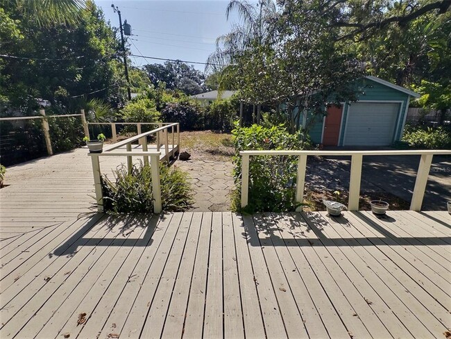 Building Photo - 1431 Paloma Ln