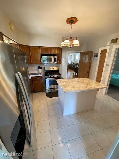 Building Photo - 4236 Amelia Ave