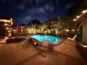 Building Photo - 16002 Garden Hill Ln