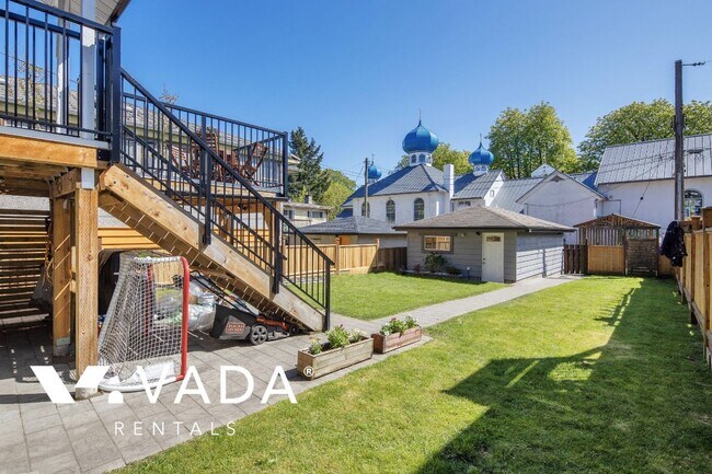 Photo du bâtiment - 76 E 42nd Ave