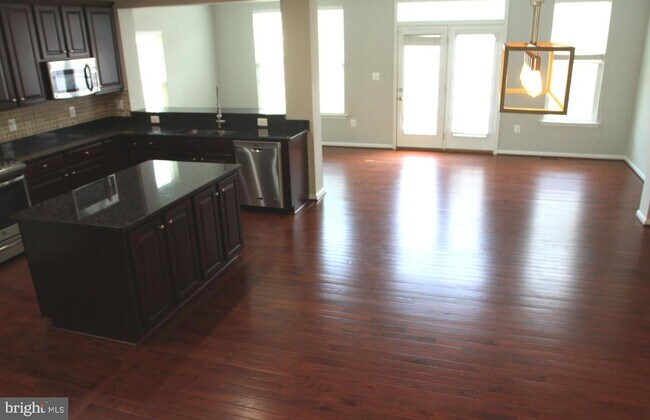 Building Photo - 22780 Autumn Breeze Ave