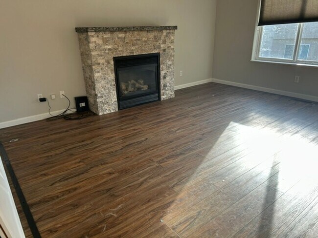 Foto del edificio - 12057 Regency Dr