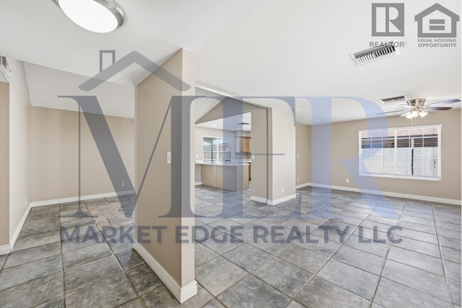 Foto del edificio - 3Bed/2Bath House at Peoria Ave/59th Ave! Ready for Immediate Move-In! -- NO HOA! FULLY REMODELED!