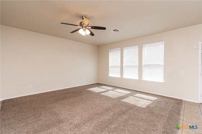 Foto del edificio - 6509 Creek Land Rd