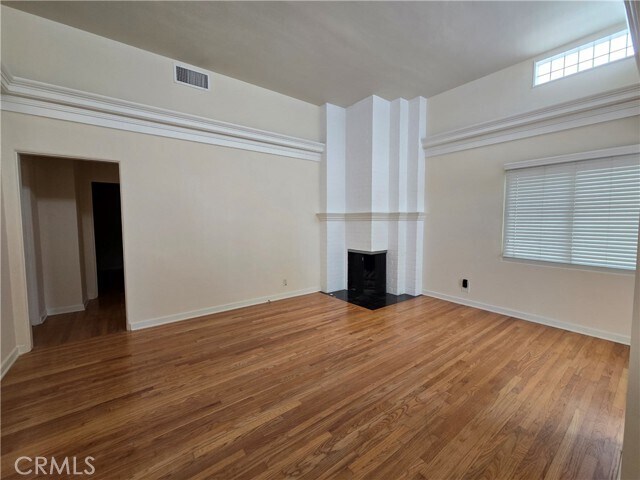 Foto del edificio - 5111 Ledge Ave