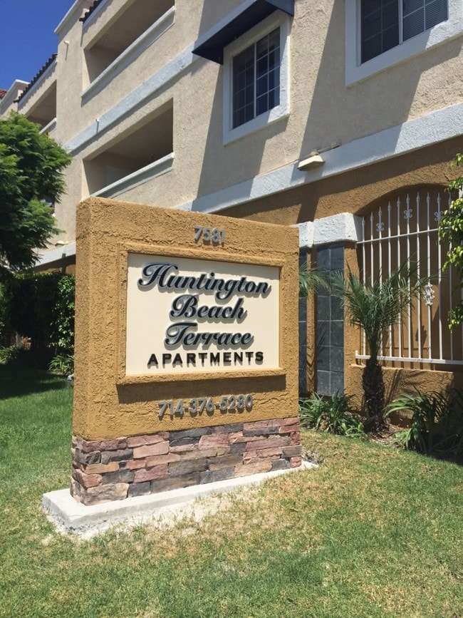Duke Apartments Apartments Huntington Beach, CA