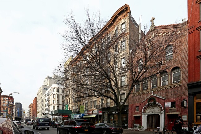 Building Photo - 380-386 Broome St