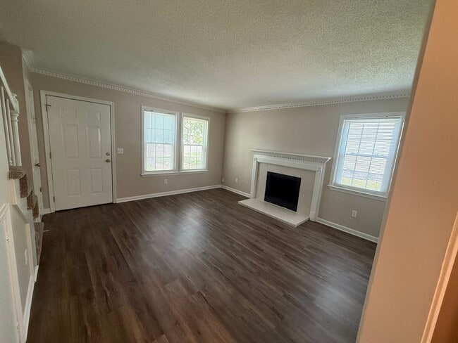 Building Photo - 3346 Oak Trees Ct