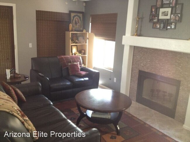 Building Photo - 3 br, 2.5 bath House - 9447 S. 51st St.