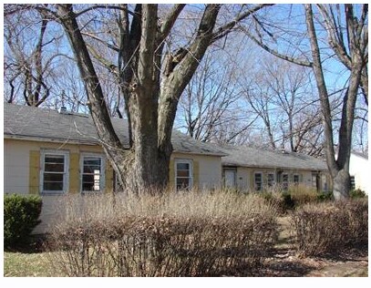 Primary Photo - 2105-2107 E Forest Dr