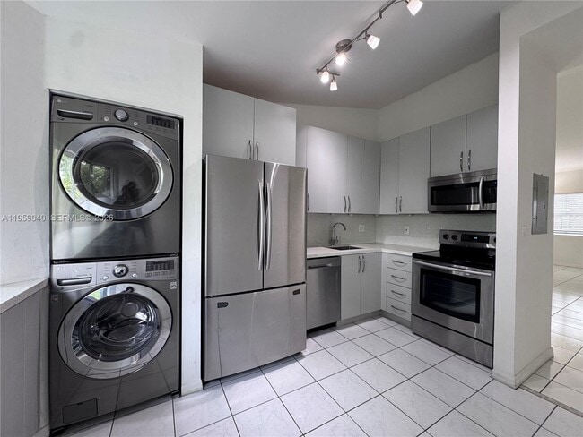 Building Photo - 13302 SW 152nd St