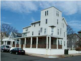 Foto del edificio - 63 Cookman Ave