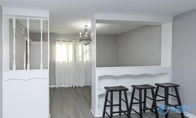 Foto del edificio - 6015 Kimbrell Ln NW