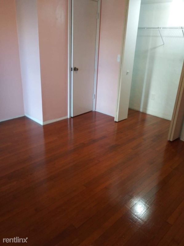Foto principal - 5737 Shore Blvd S