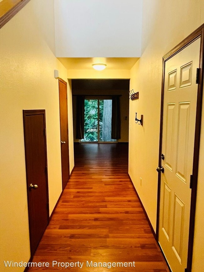Building Photo - 3 br, 1.5 bath House - 11782 NE Kukas Loop