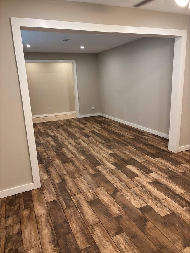 Building Photo - 8049 Forest Hills Dr