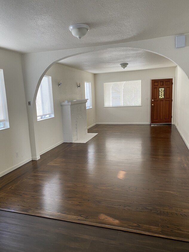 982 60th St, Oakland, CA 94608 House Rental in Oakland, CA