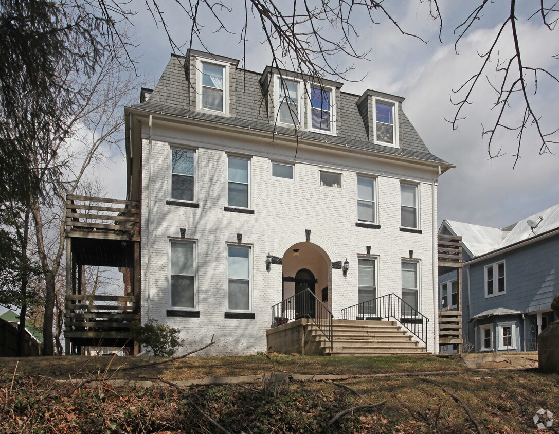 Foto del edificio - 704/706 Gladstone Avenue