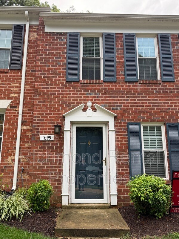Building Photo - 1699 Heritage Hill Dr