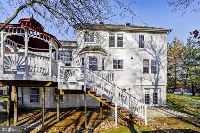Building Photo - 6493 Summerton Way