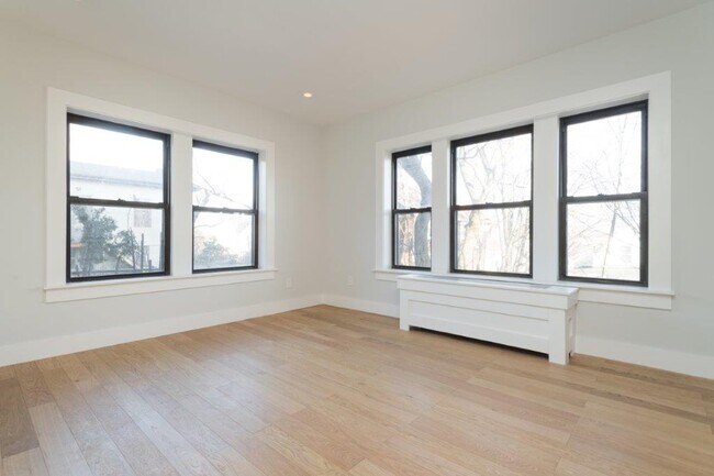 Foto del edificio - 123 Highland Ave