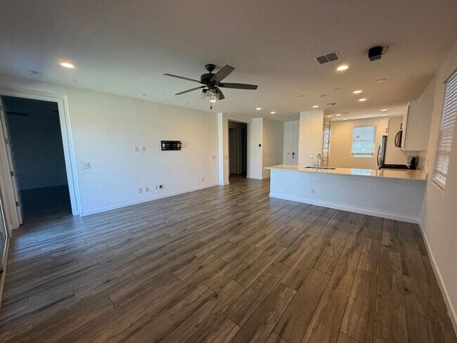 Foto del edificio - 24596 N 170th Dr