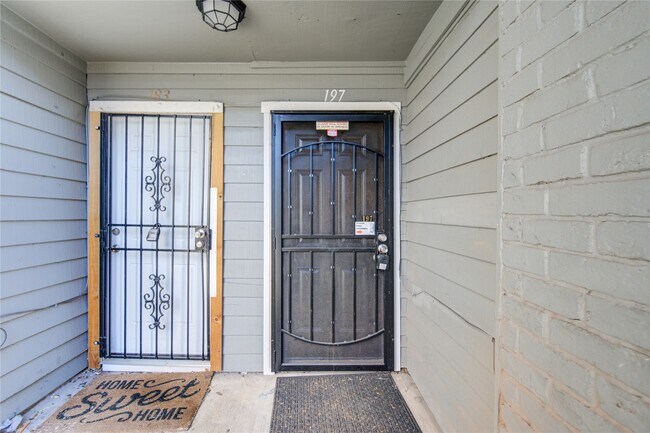 Foto del edificio - 12500 Sandpiper Dr