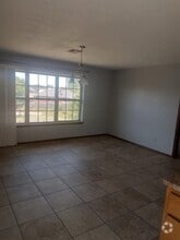 Building Photo - 902 NW 66th St