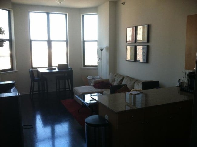 Photo - 1464 S Michigan Ave Apartment