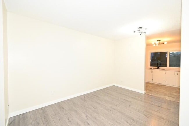 Building Photo - 4 bedroom in Prince George BC V2L 2V7