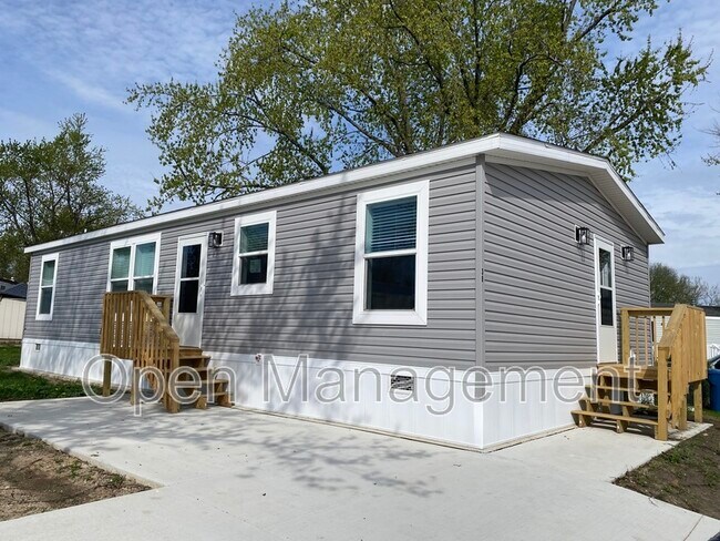 Building Photo - 31 Cornflower Ln